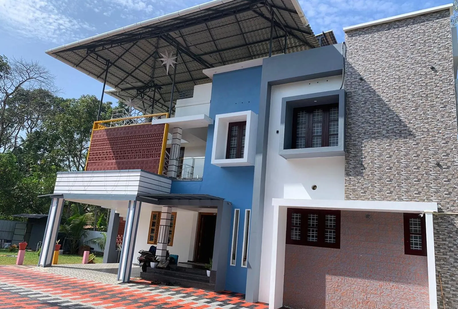 Δωμάτια σε οικογενειακή κατοικία Sonnet Villa Home Stay Vayalār